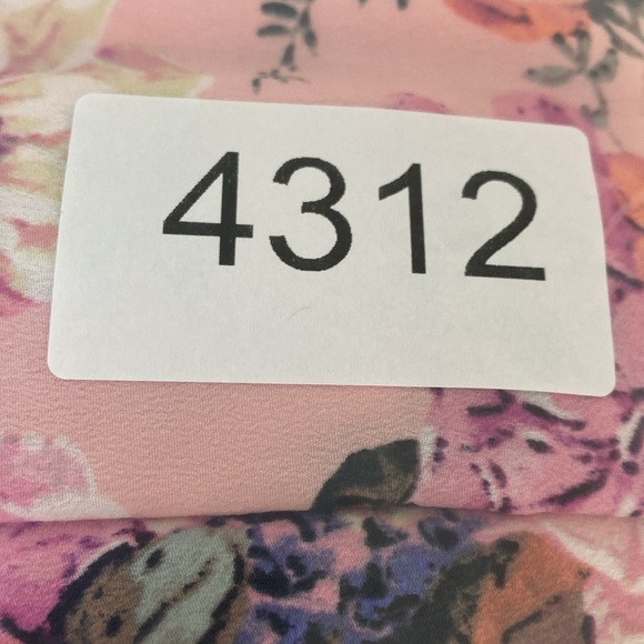 Buddy Love Sydney Bashful Puff Sleeve Maxi Dress Size Medium - Picture 15 of 15